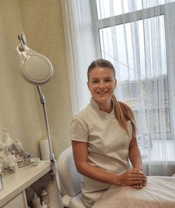 Kosmētiķe Linda Šperlinga
