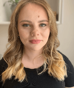 Make-up by Luella