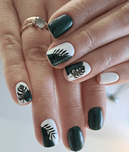 Nails & Pearls