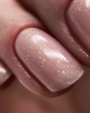 Nails by Ilze