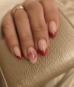 Nails & Pearls