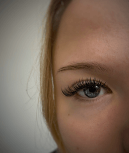 lash.by.vic