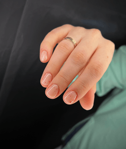 EL Nails