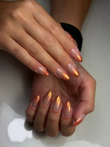Avenii_nails