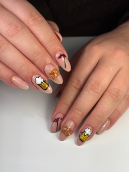 Avenii_nails