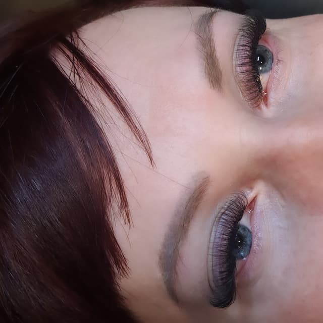 Kiki_ilashes