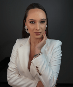 Jeļena Urbēna - vizāžists