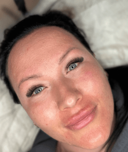 Luīze | Lash Addict Studio