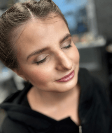 Līvas Make up