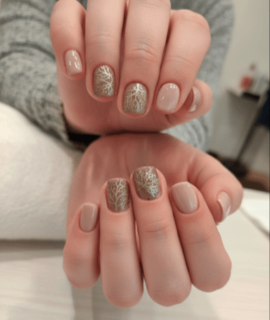 Nails & Pearls