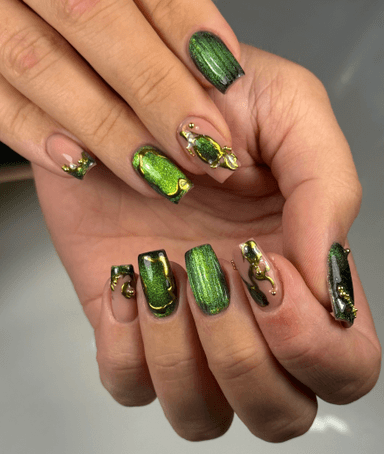 Avenii_nails