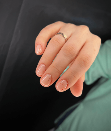 EL Nails