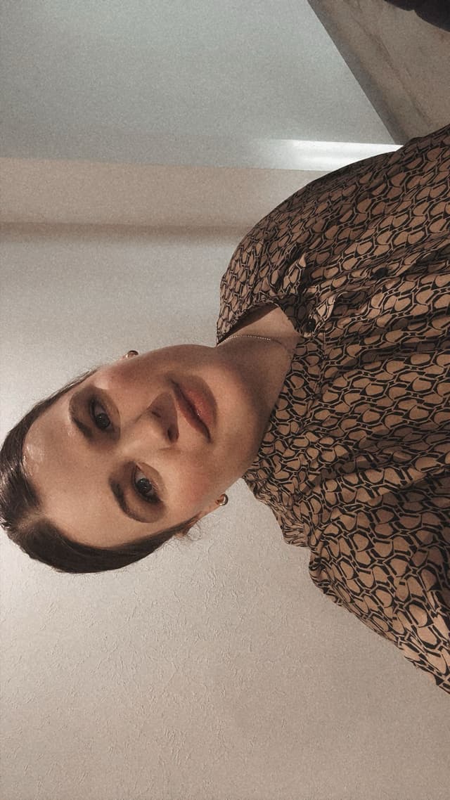 Lauras_Manikīrs