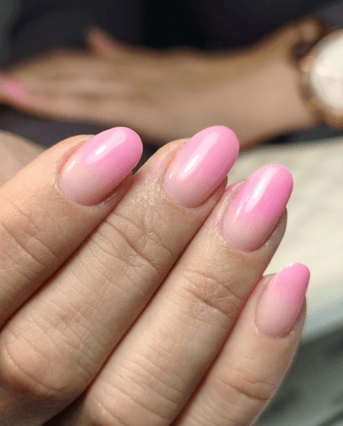 Nails & Pearls