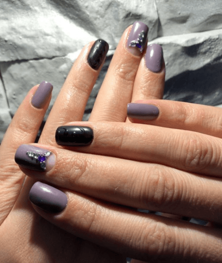 Nails Aline