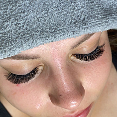 Lashes & brows, Krustkalni