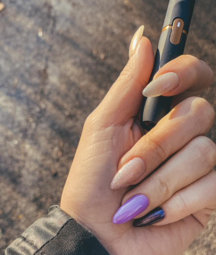 Manikīrs / Pedikīrs Rīga LauVīNailArt