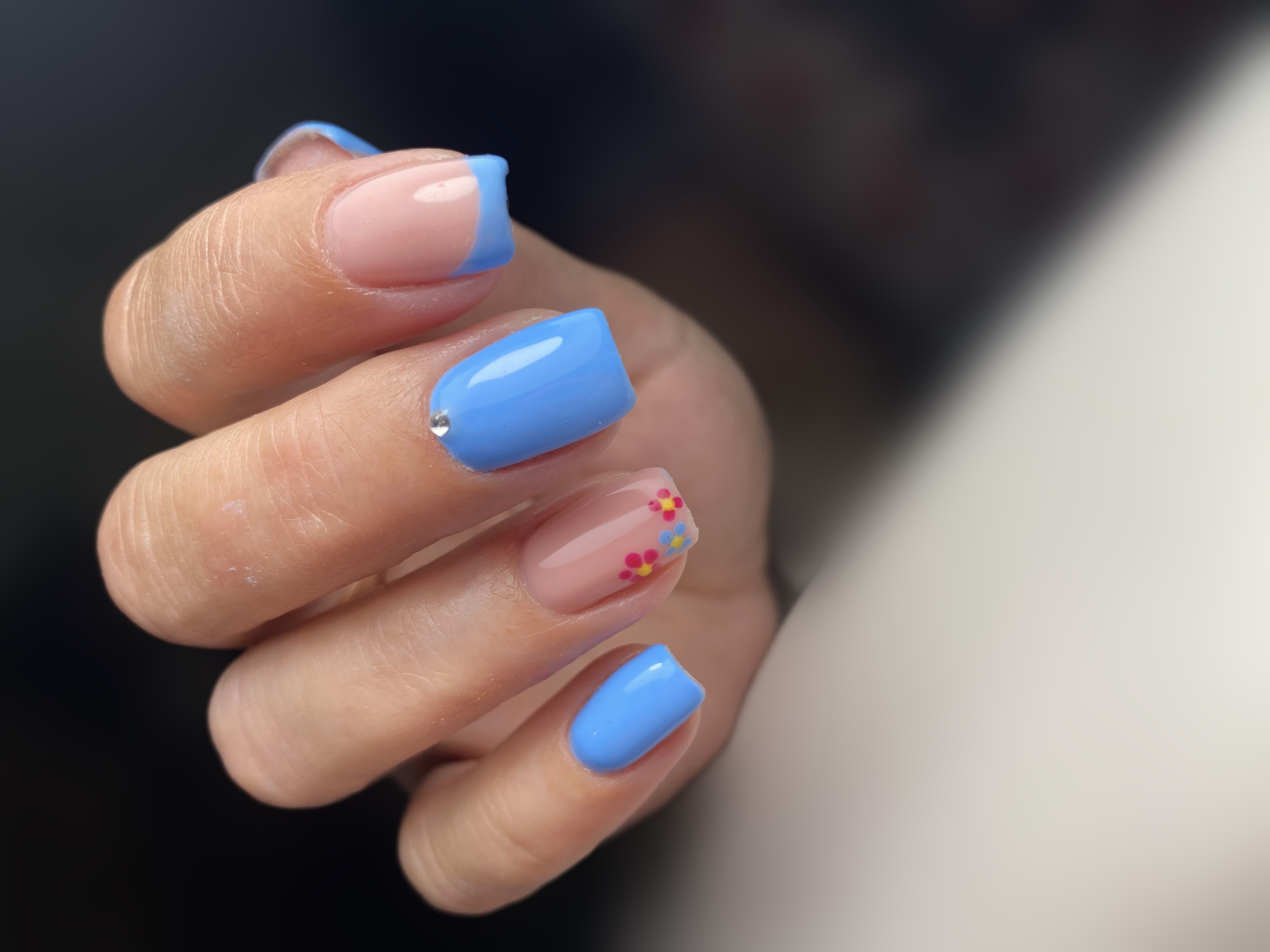 Маникюр / Педикюр Cēsis SindijasNails