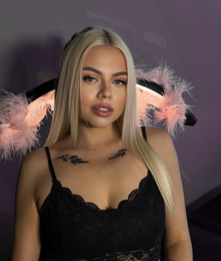 Uzacis un skropstas Rīga Lolita