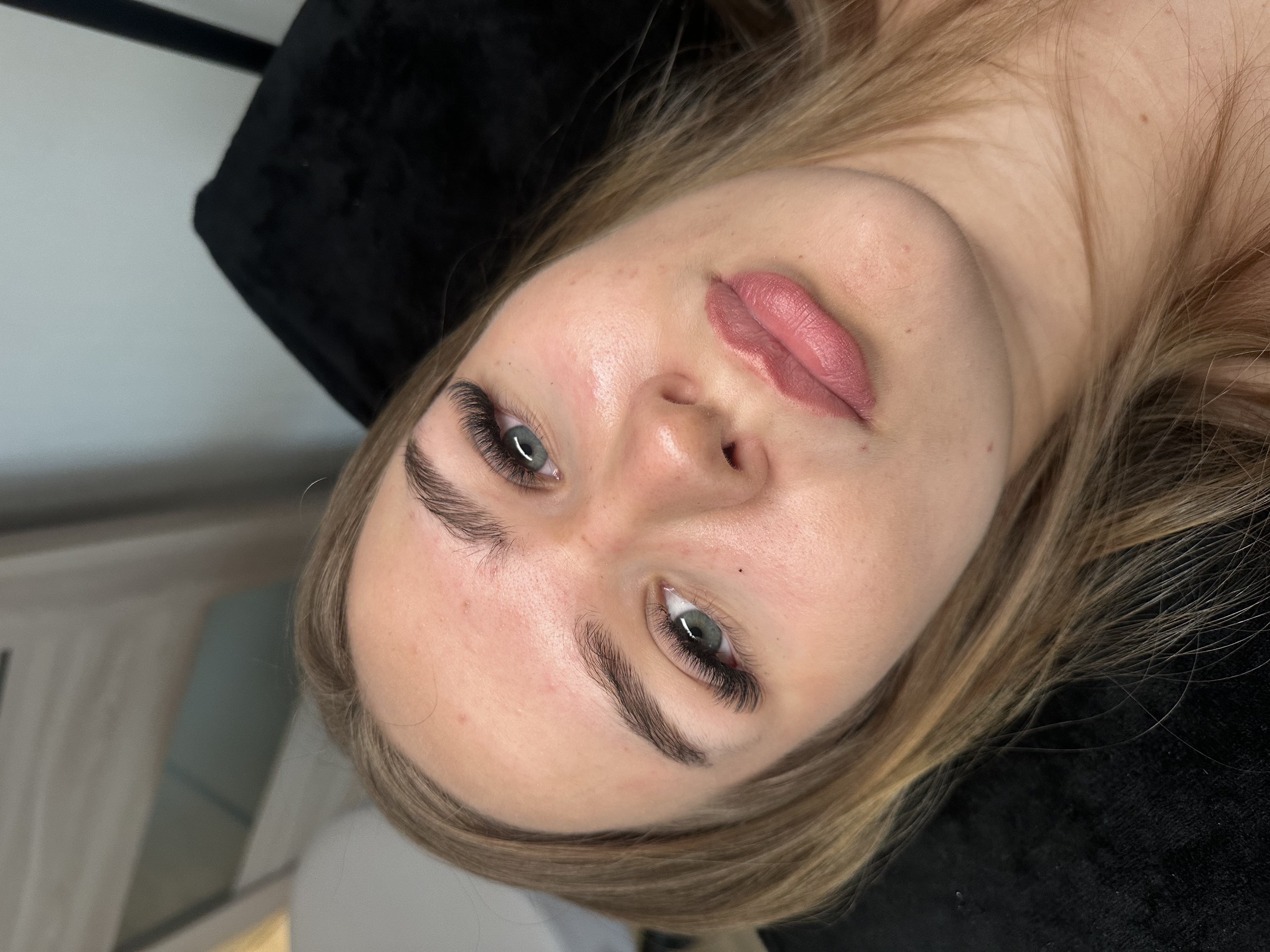 Uzacis un skropstas Rīga Vitnija.lashes-lashes that speak for themselves
