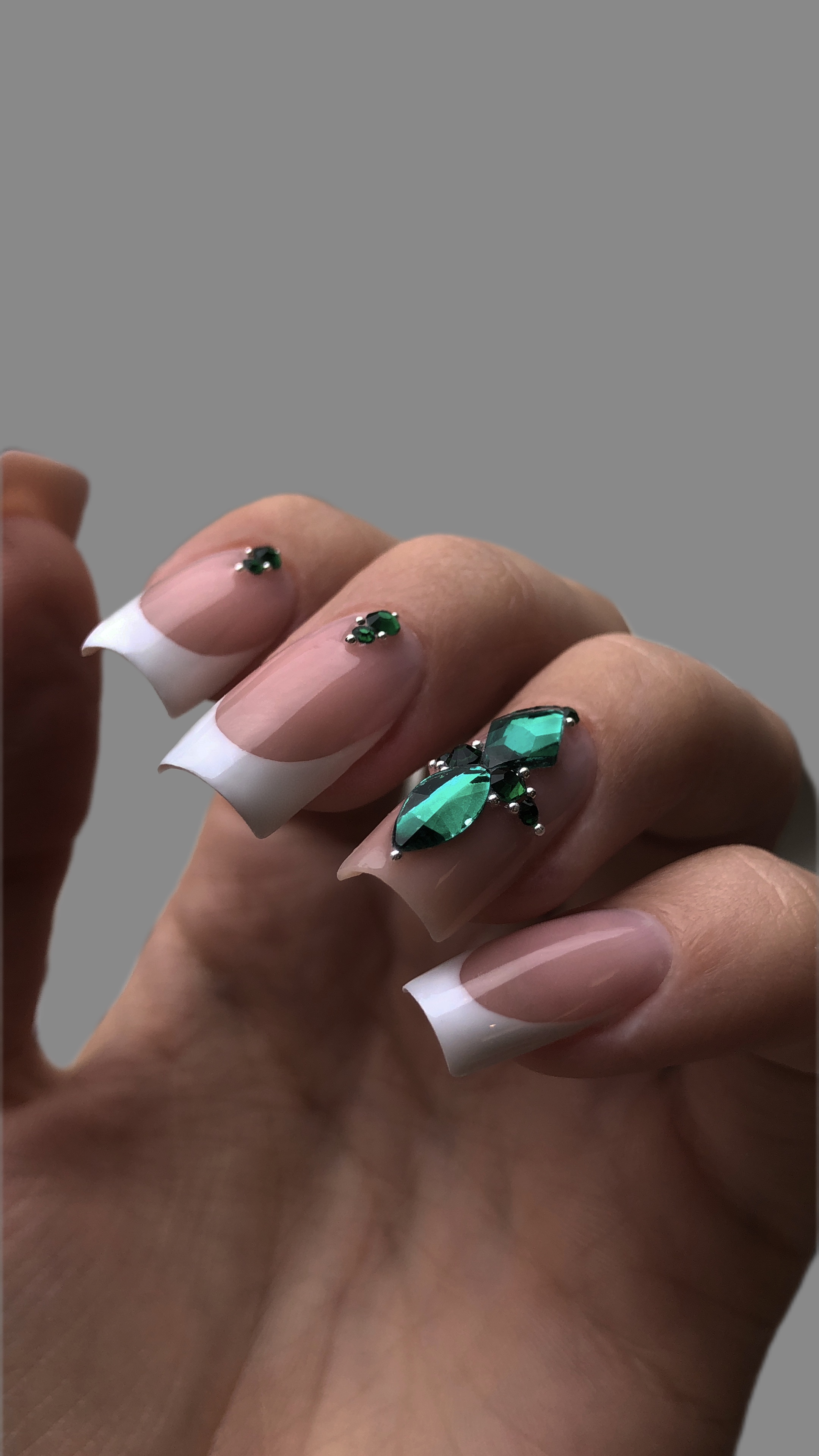 Gel nails, Rīga