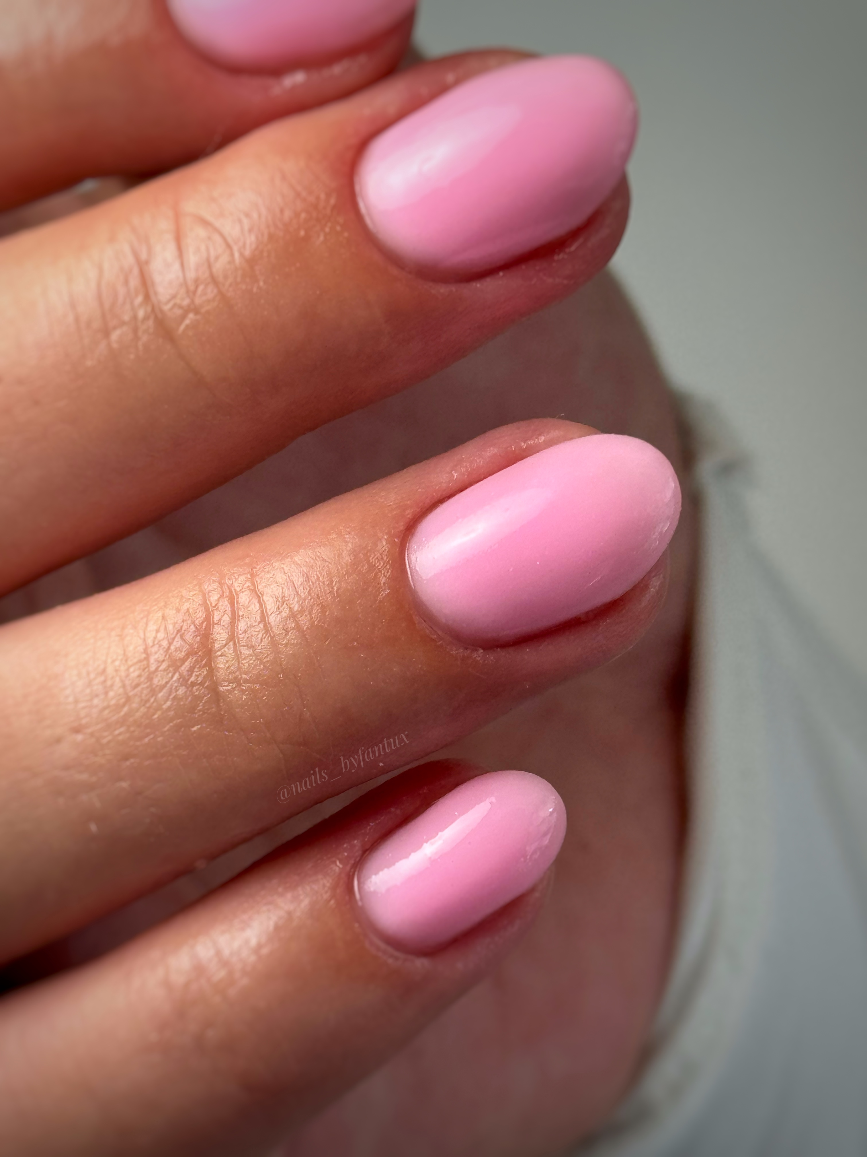 Gelish manicure, Rīga