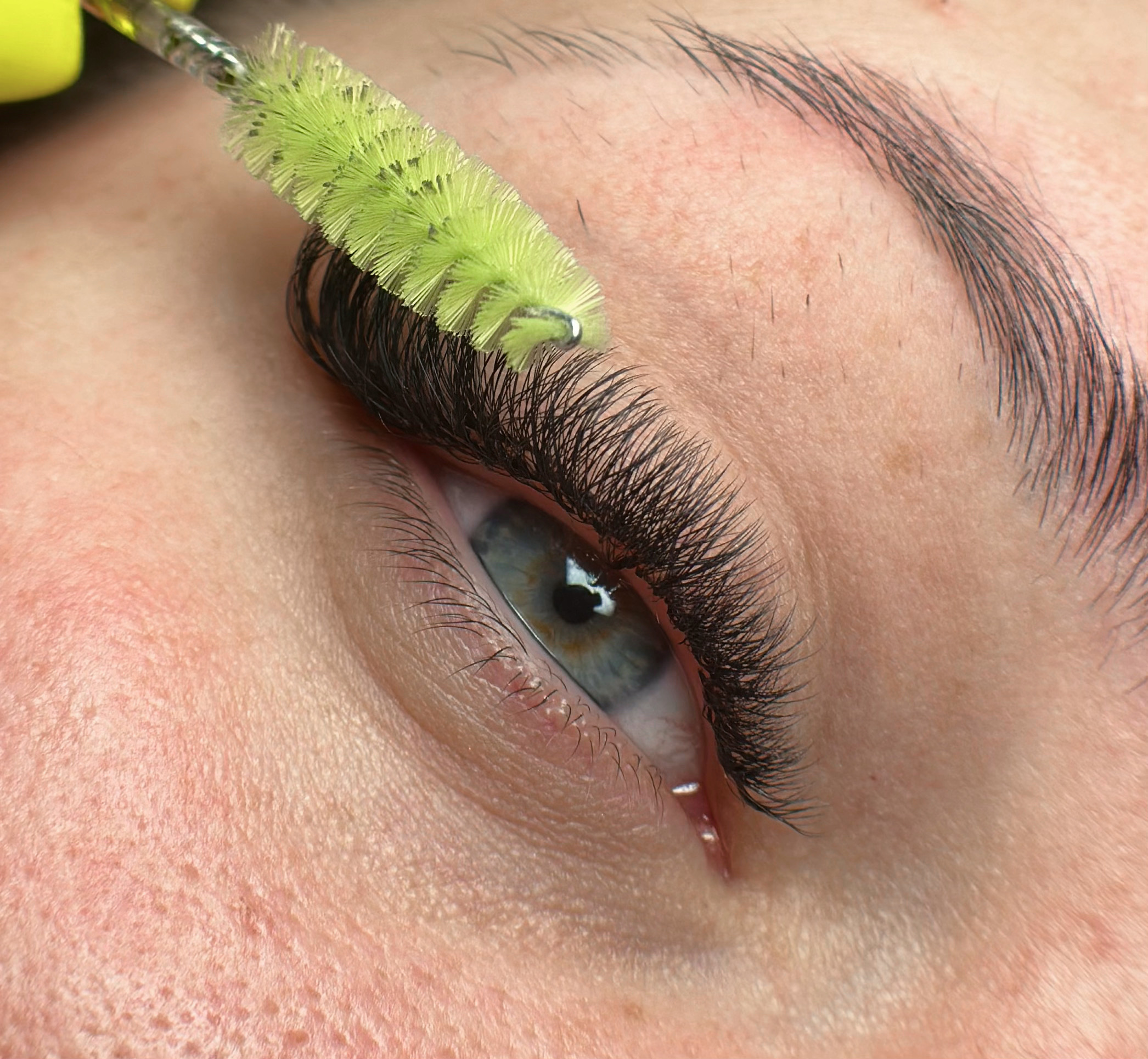 Eyelash extension, Rīga