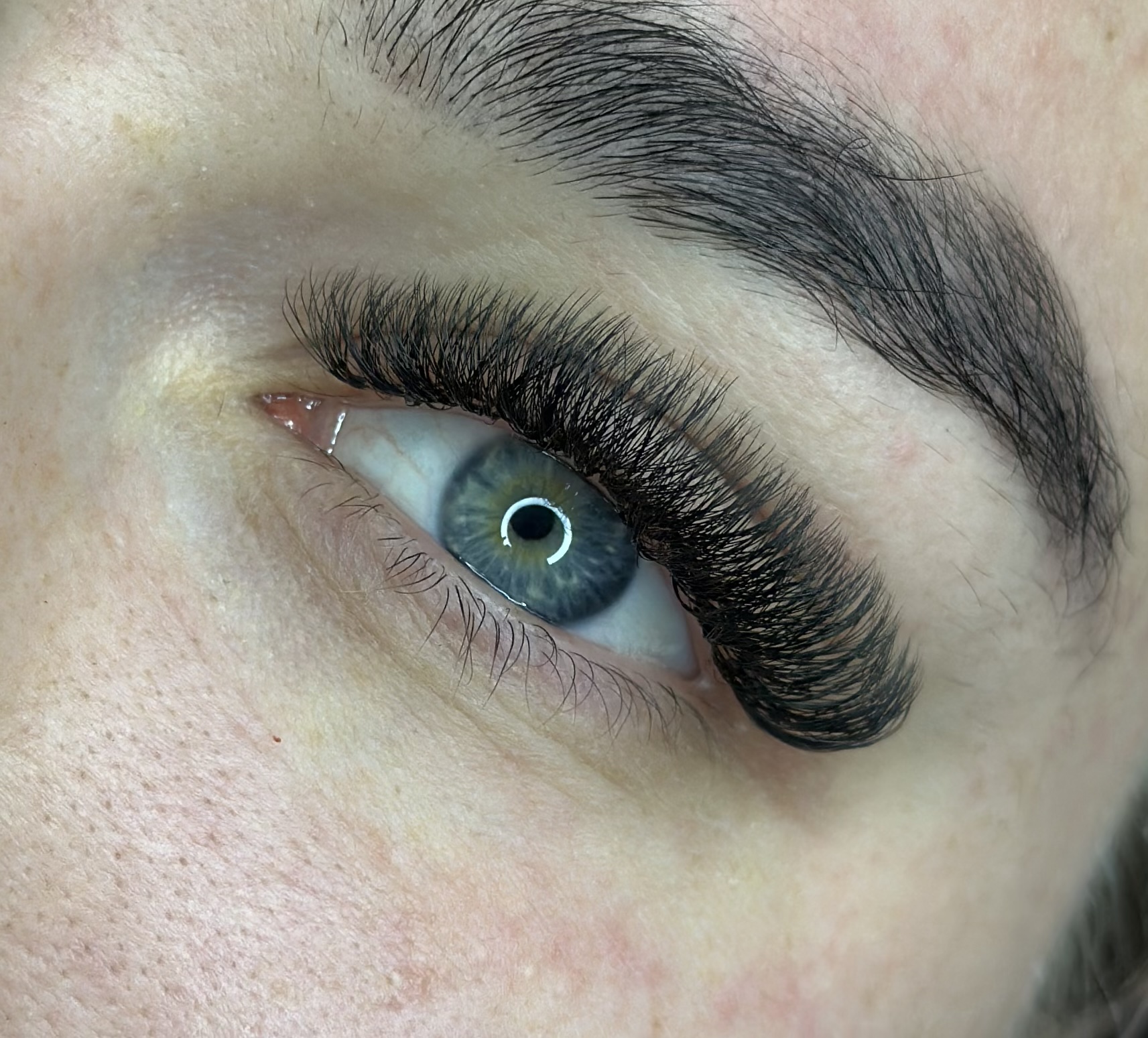 Eyelash extension, Rīga