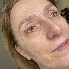 Skropstas un uzacis, Rīga