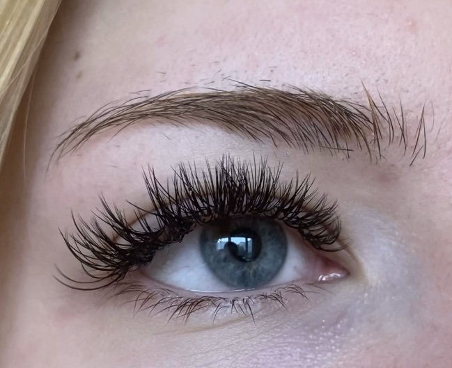 Eyelash extension, Rīga