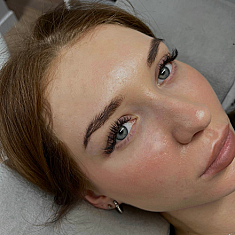 Lashes & brows, 