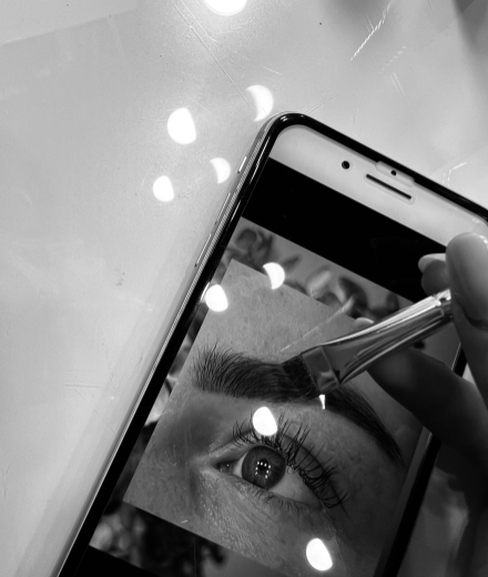 Skropstas un uzacis, Ķekava