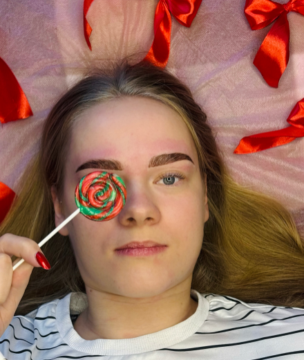 Skropstas un uzacis, Rīga